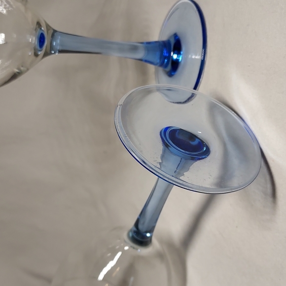 Azur Light Blue  CRISTAL D'ARQUES-DURAND wine 🍷 glasses 🥂 - Picture 2 of 9